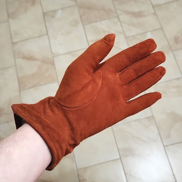 Saks Fifth Avenue Rust Fine Leather Gloves - Picture 4 of 9
